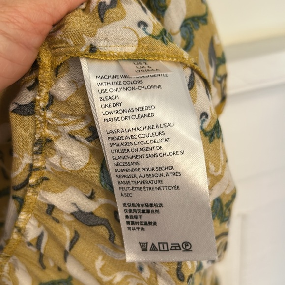 Anthropologie Maeve Janie Flounced Peasant Blouse Rabbit Print Women’s 2 - Picture 5 of 10